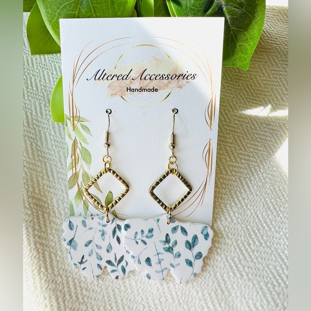 2/$30 Leaf Print Dangle Earrings
